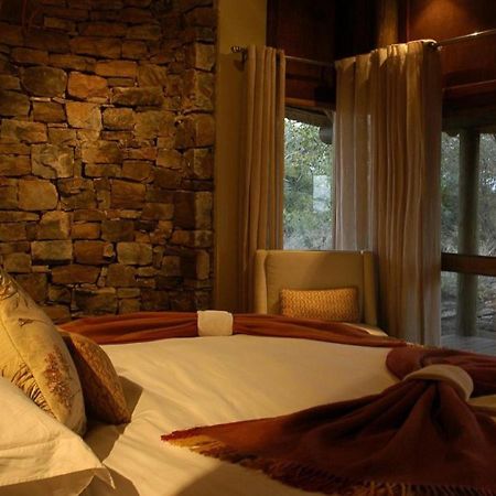 Buffalo Ridge Safari Lodge มาเดิคเวเกมรีเซิร์ฟ ภายนอก รูปภาพ