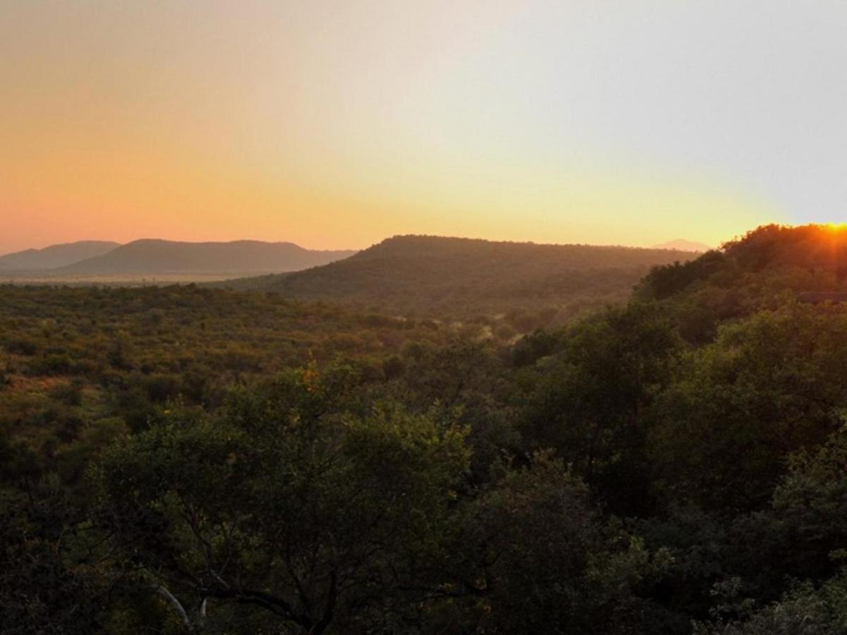 Buffalo Ridge Safari Lodge มาเดิคเวเกมรีเซิร์ฟ ภายนอก รูปภาพ